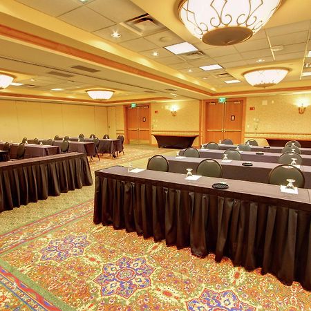 Doubletree By Hilton Denver Central Park Exterior photo