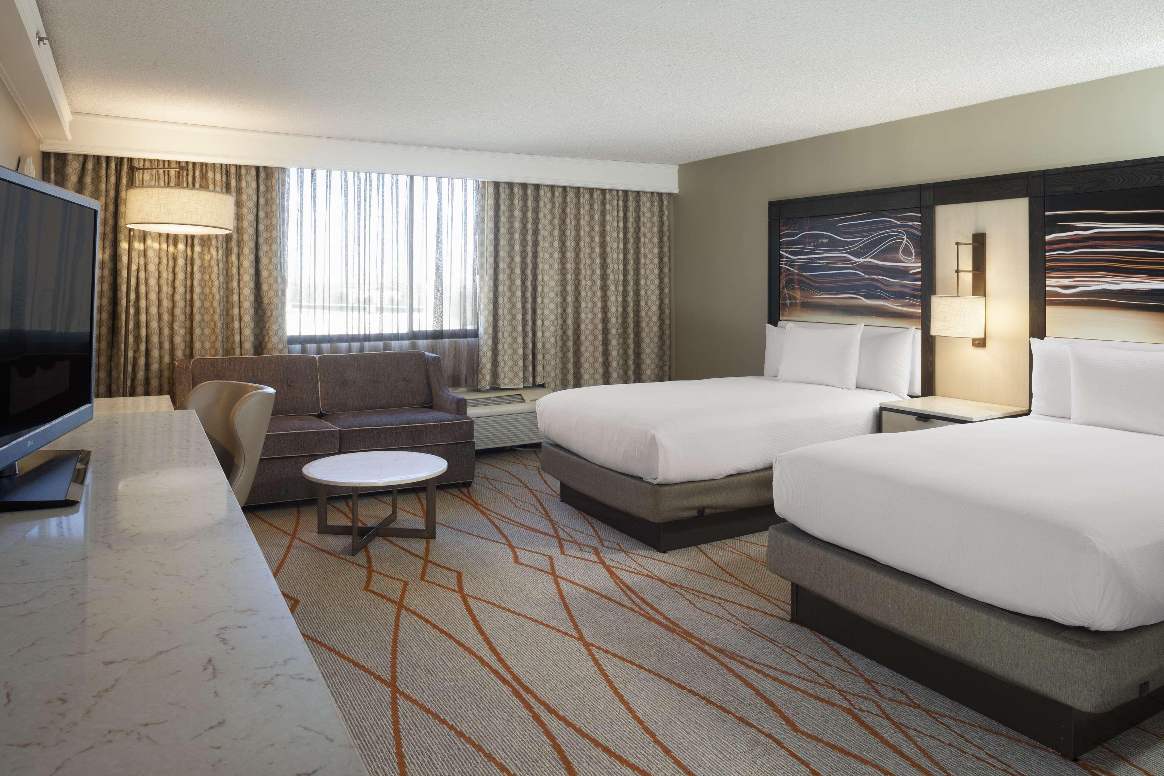 Doubletree By Hilton Denver Central Park Exterior photo