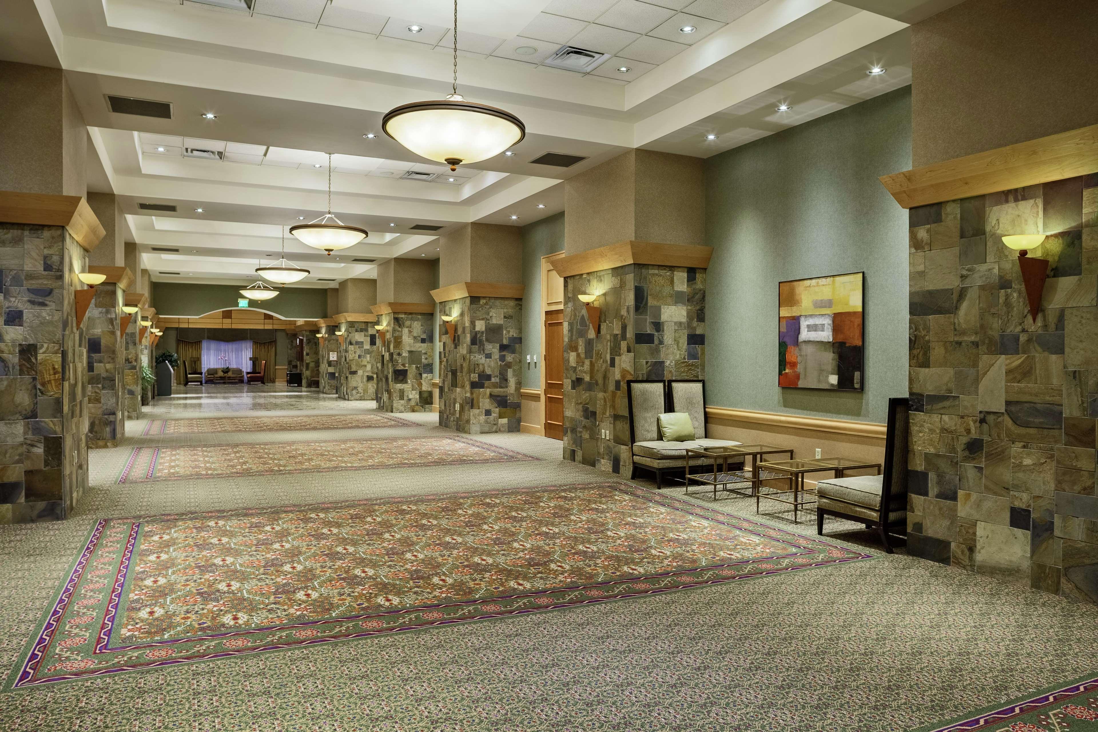 Doubletree By Hilton Denver Central Park Exterior photo