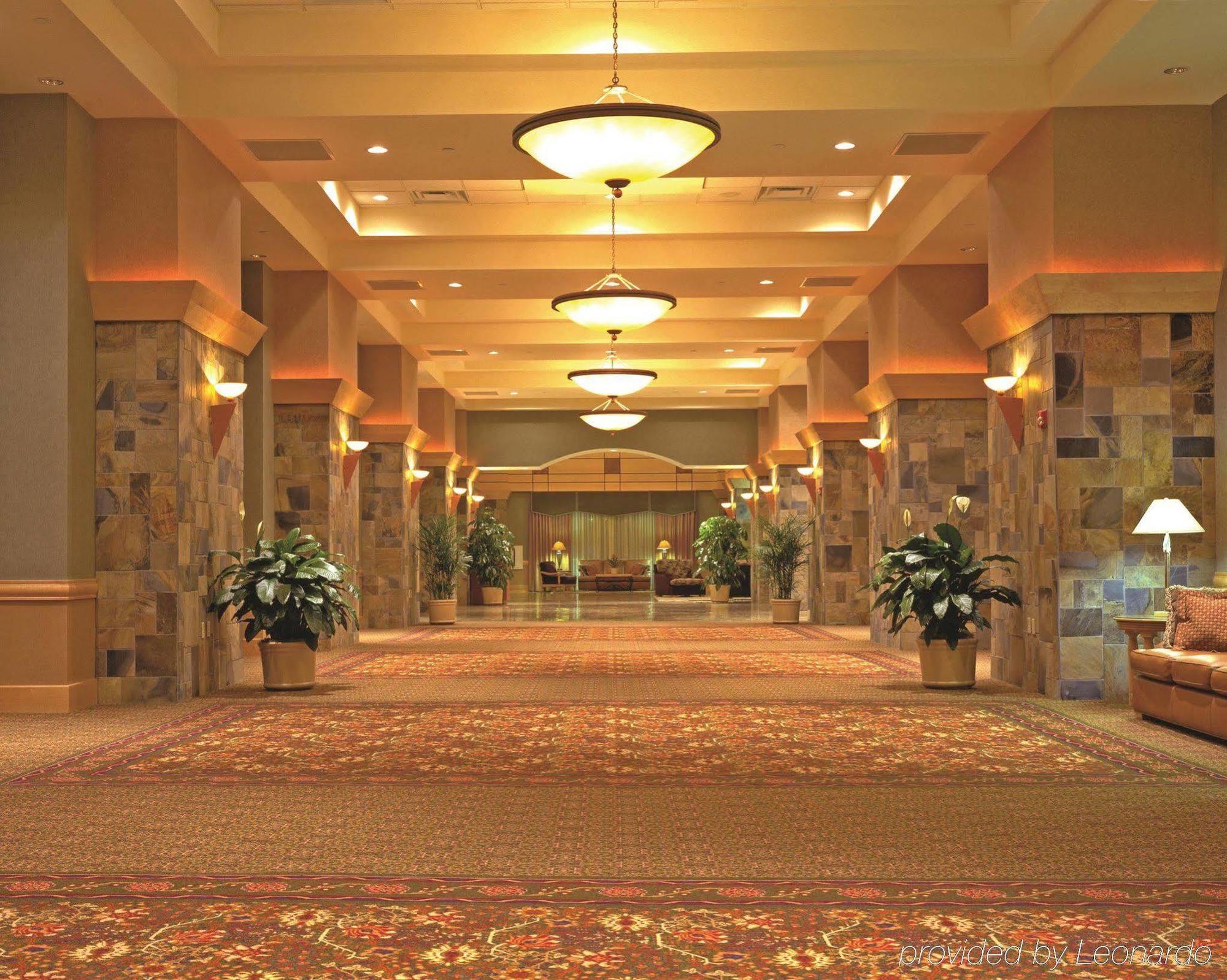 Doubletree By Hilton Denver Central Park Interior photo