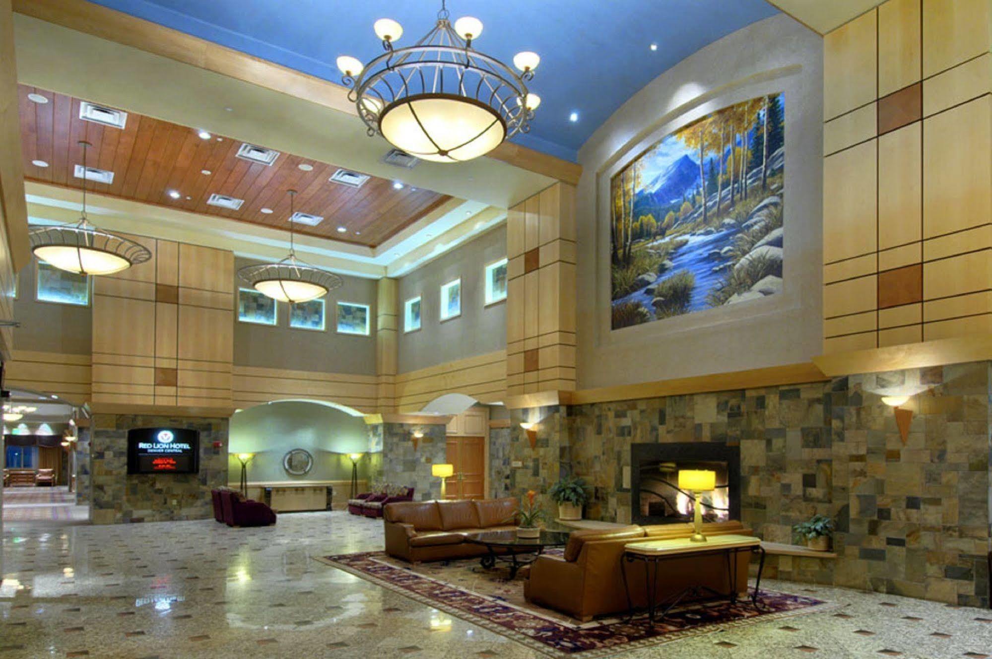 Doubletree By Hilton Denver Central Park Exterior photo