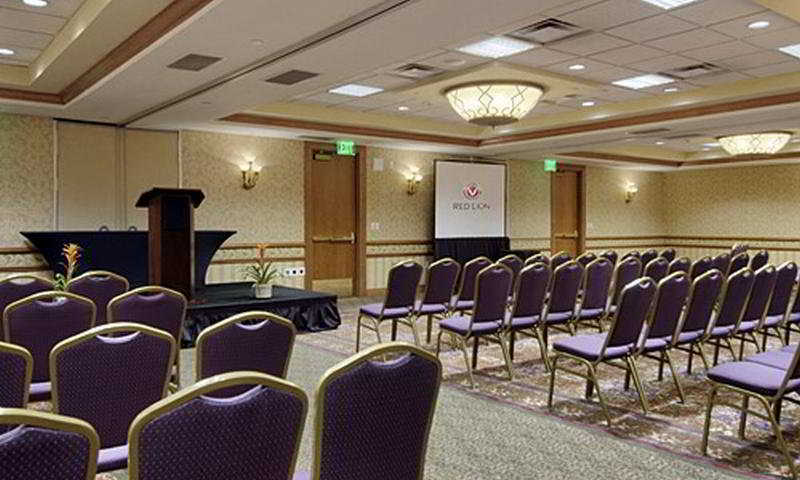Doubletree By Hilton Denver Central Park Exterior photo